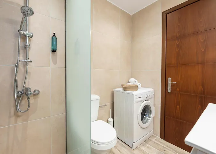 Sunny - 3 Min Walk To & Town - Iv Apartmán *